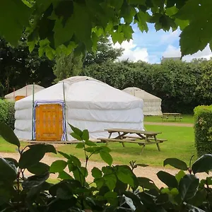Kerlaudy Et Yourtes Camping